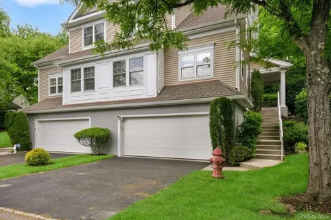81 Hillcrest Lane Peekskill NY 10566