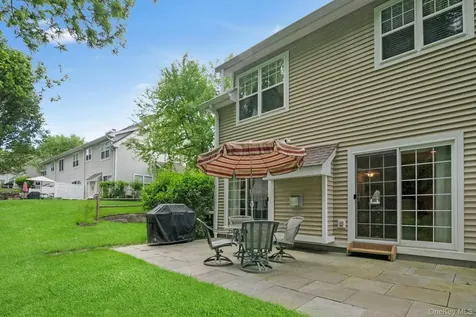 81 Hillcrest Lane Peekskill NY 10566
