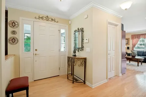 81 Hillcrest Lane Peekskill NY 10566