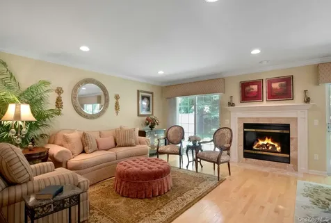 81 Hillcrest Lane Peekskill NY 10566