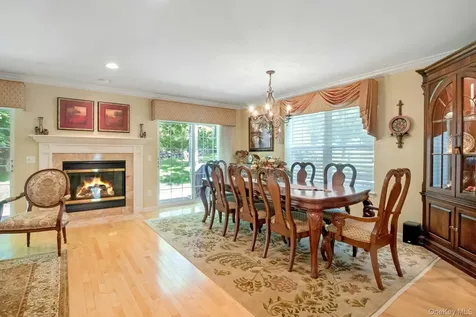 81 Hillcrest Lane Peekskill NY 10566