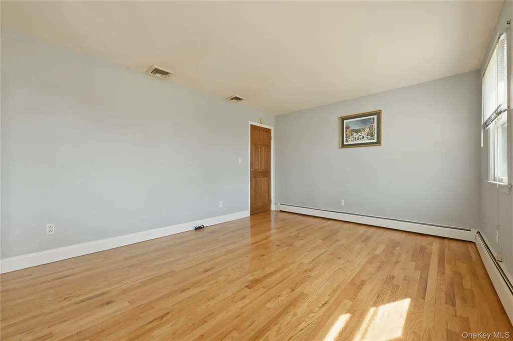 223 N Cedar Street Massapequa NY 11758
