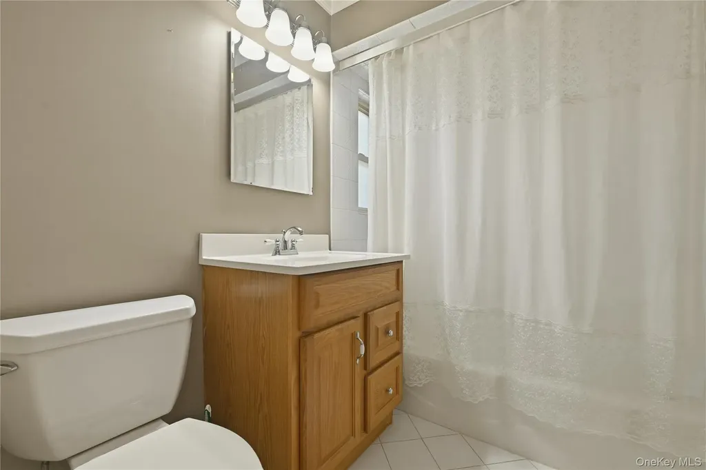 223 N Cedar Street Massapequa NY 11758