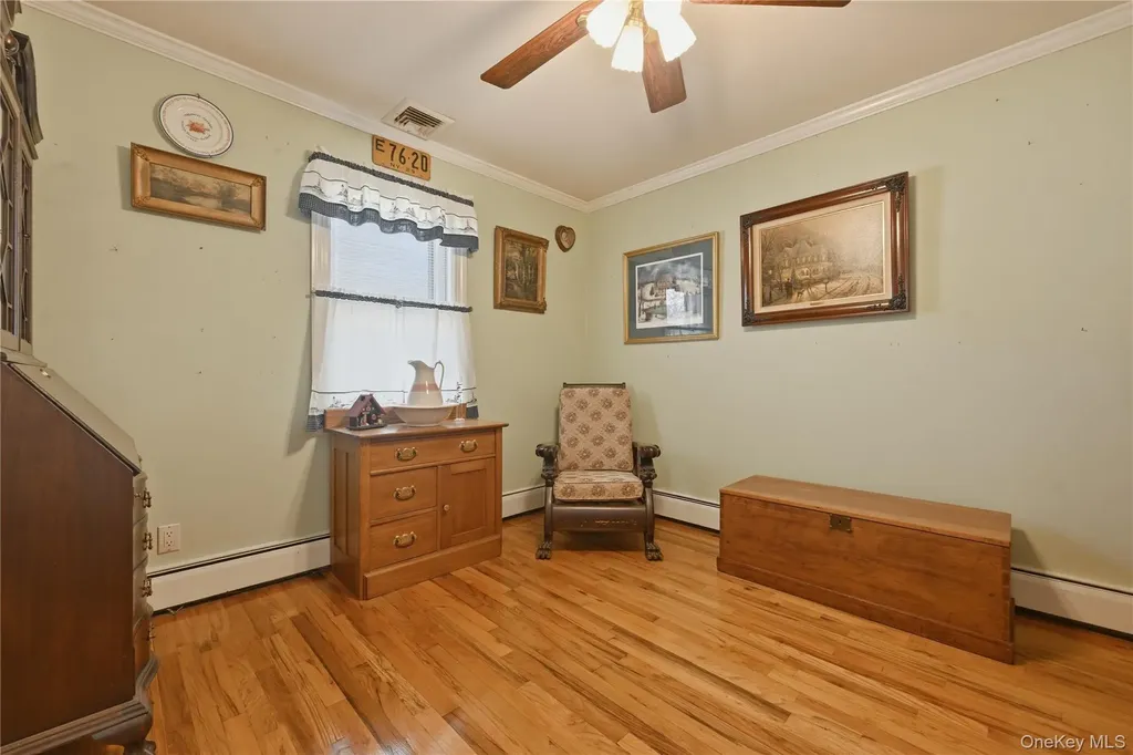 223 N Cedar Street Massapequa NY 11758
