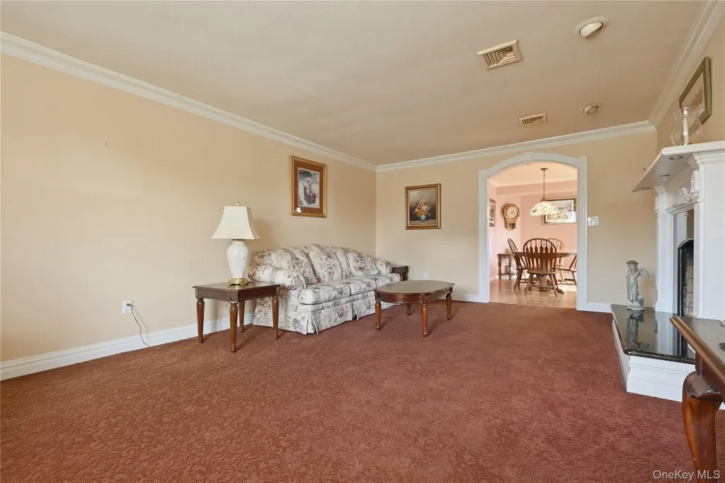 223 N Cedar Street Massapequa NY 11758