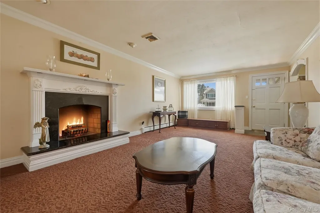 223 N Cedar Street Massapequa NY 11758