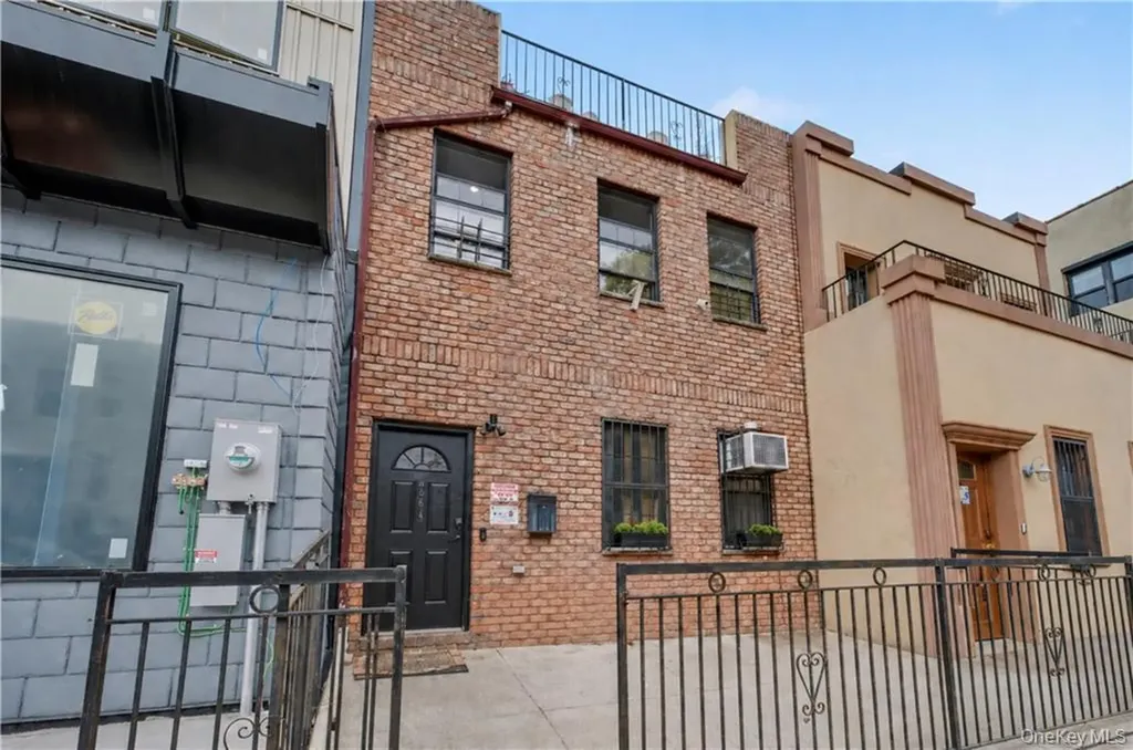 364 Evergreen Avenue Brooklyn NY 11221