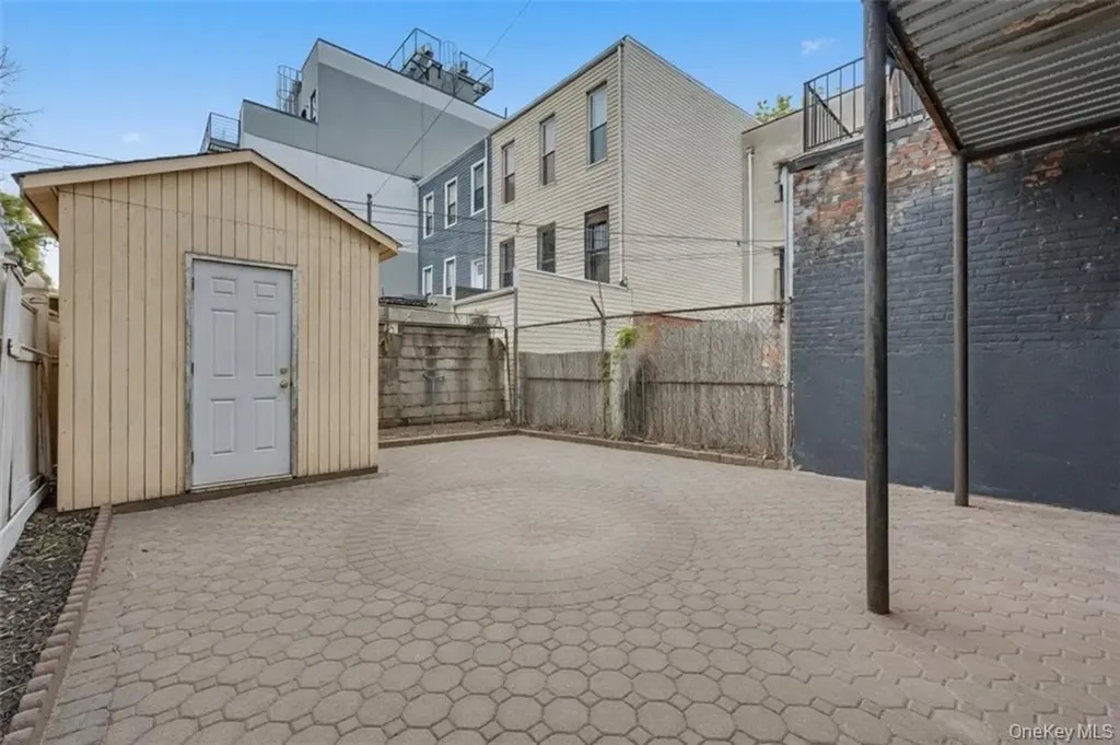364 Evergreen Avenue Brooklyn NY 11221