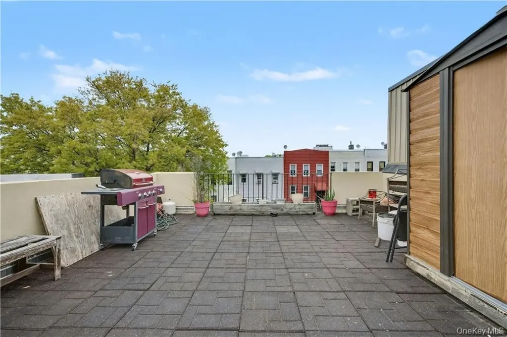 364 Evergreen Avenue Brooklyn NY 11221