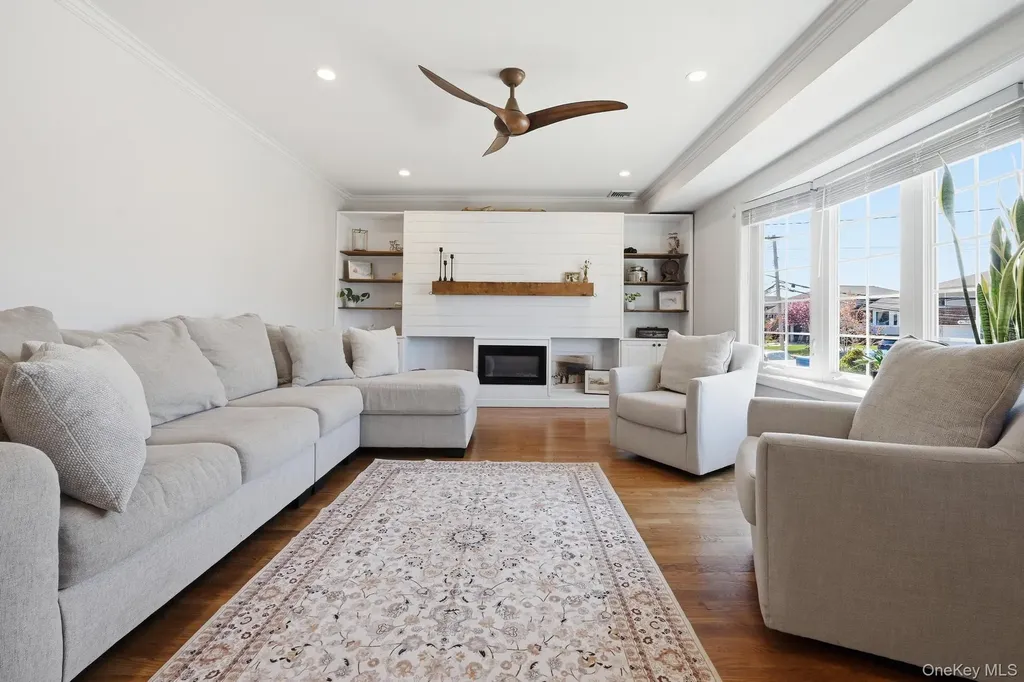 827 Channel Road Lido Beach NY 11561