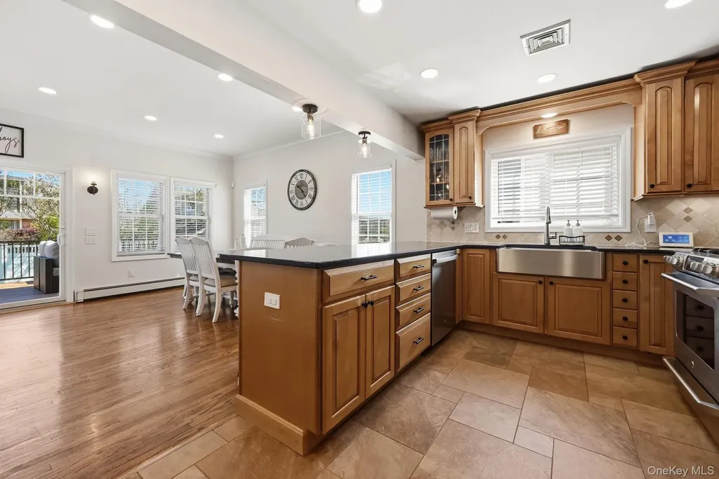 827 Channel Road Lido Beach NY 11561