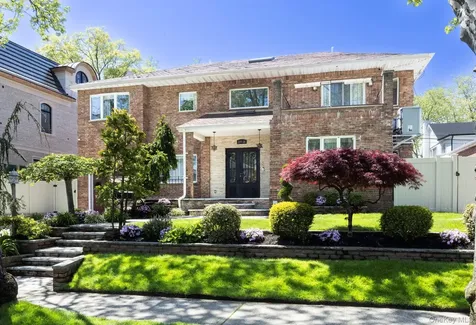219-26 Peck Avenue Hollis Hills NY 11427