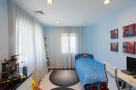 219-26 Peck Avenue Hollis Hills NY 11427