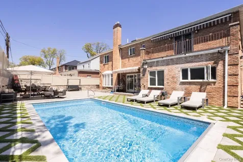 219-26 Peck Avenue Hollis Hills NY 11427