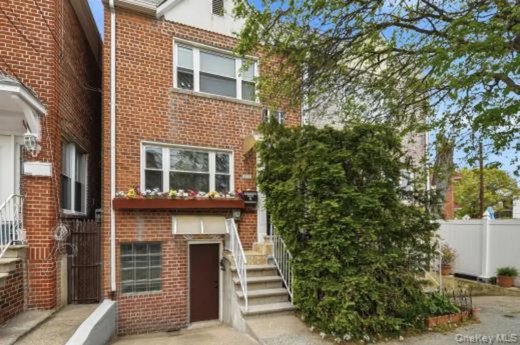 3001 Zulette Avenue Bronx NY 10461