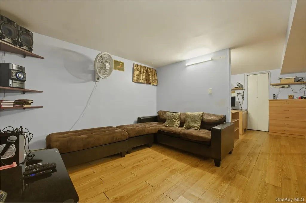 969 Gabriel Avenue Franklin Square NY 11010