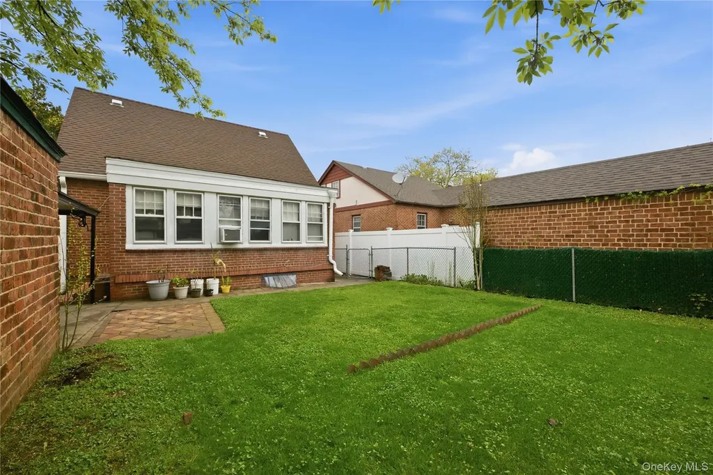 969 Gabriel Avenue Franklin Square NY 11010