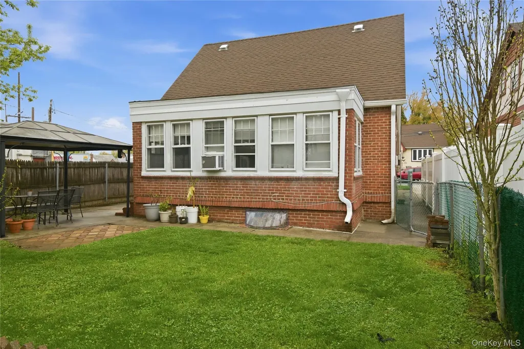 969 Gabriel Avenue Franklin Square NY 11010
