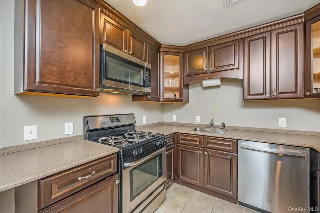 5 Hunter Drive Central Islip NY 11722