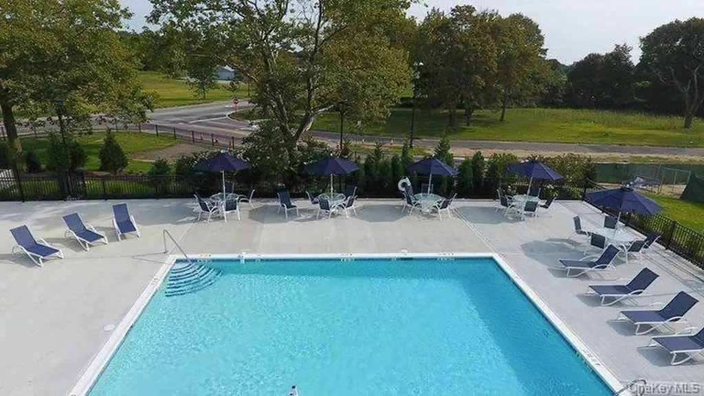 5 Hunter Drive Central Islip NY 11722