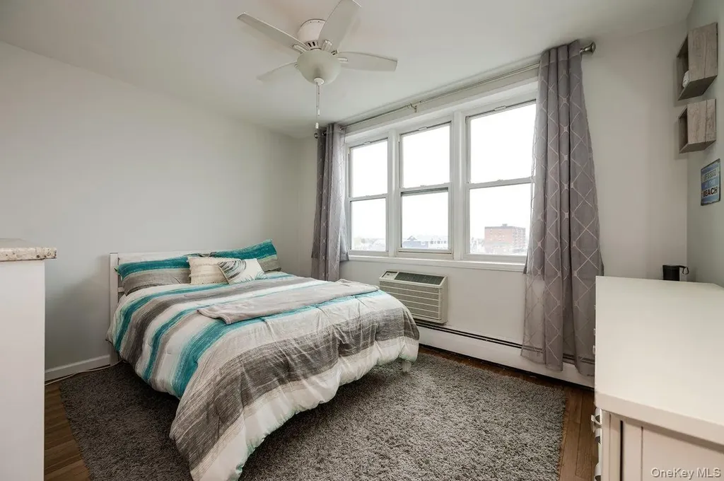 210 E Broadway Long Beach NY 11561