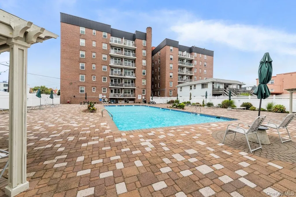 210 E Broadway Long Beach NY 11561