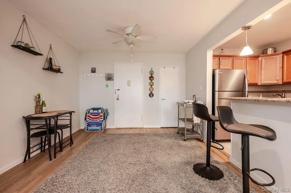 210 E Broadway Long Beach NY 11561