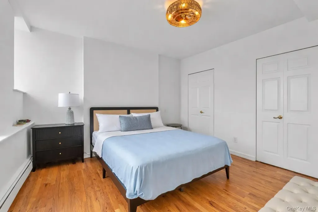 25 W Broadway Long Beach NY 11561