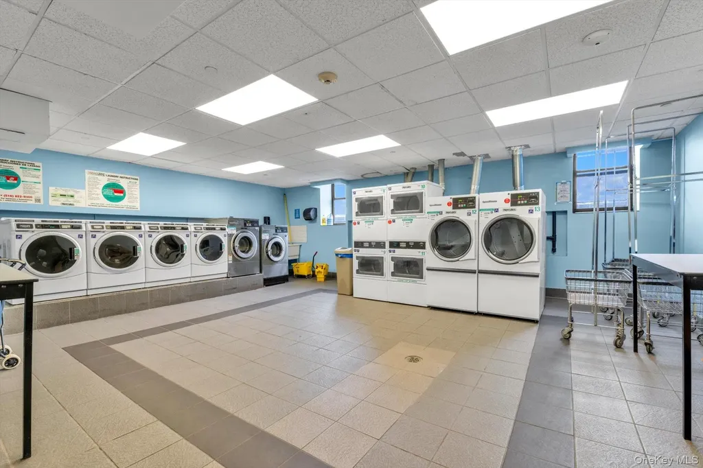 25 W Broadway Long Beach NY 11561