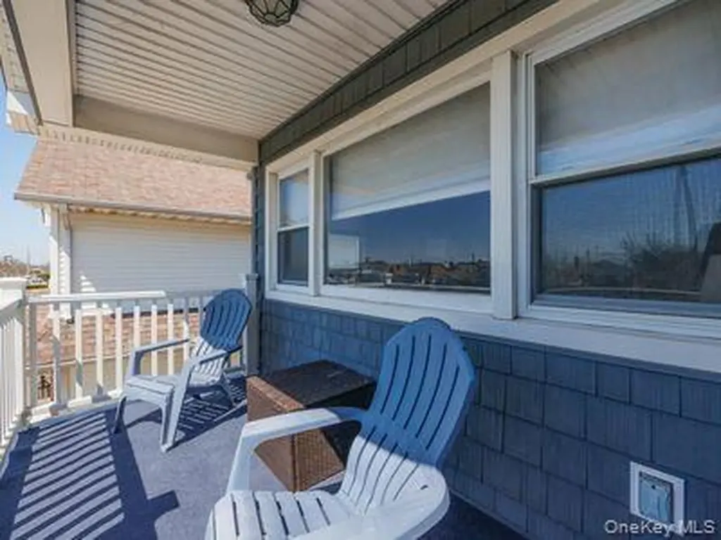 825 E Park Avenue Long Beach NY 11561