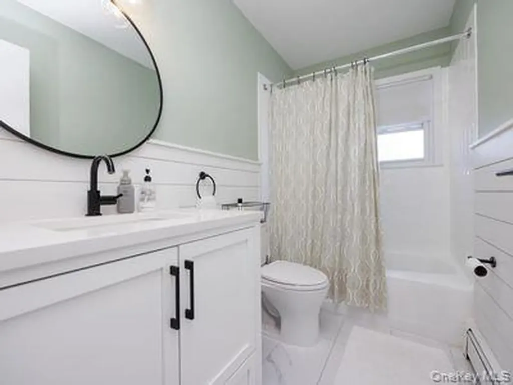 825 E Park Avenue Long Beach NY 11561