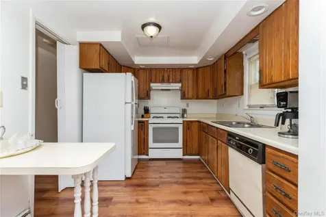 148 Lincoln Avenue New Rochelle NY 10801