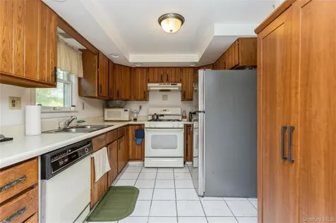 148 Lincoln Avenue New Rochelle NY 10801