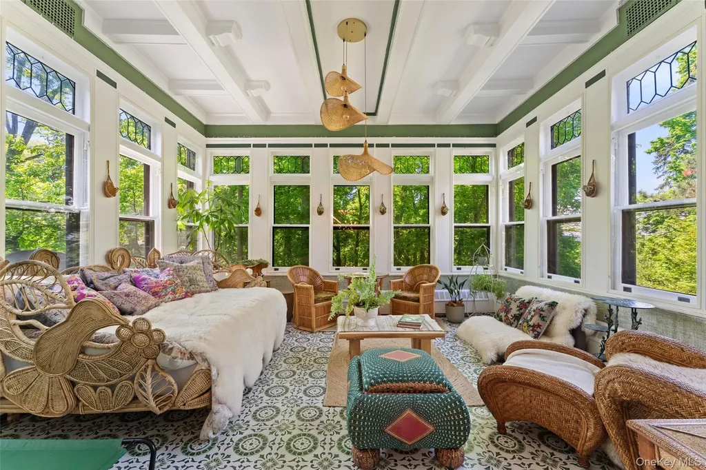 12C Clinton Avenue Dobbs Ferry NY 10522