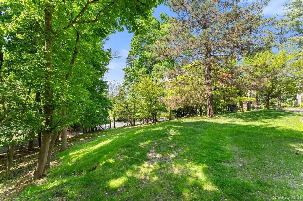 12C Clinton Avenue Dobbs Ferry NY 10522
