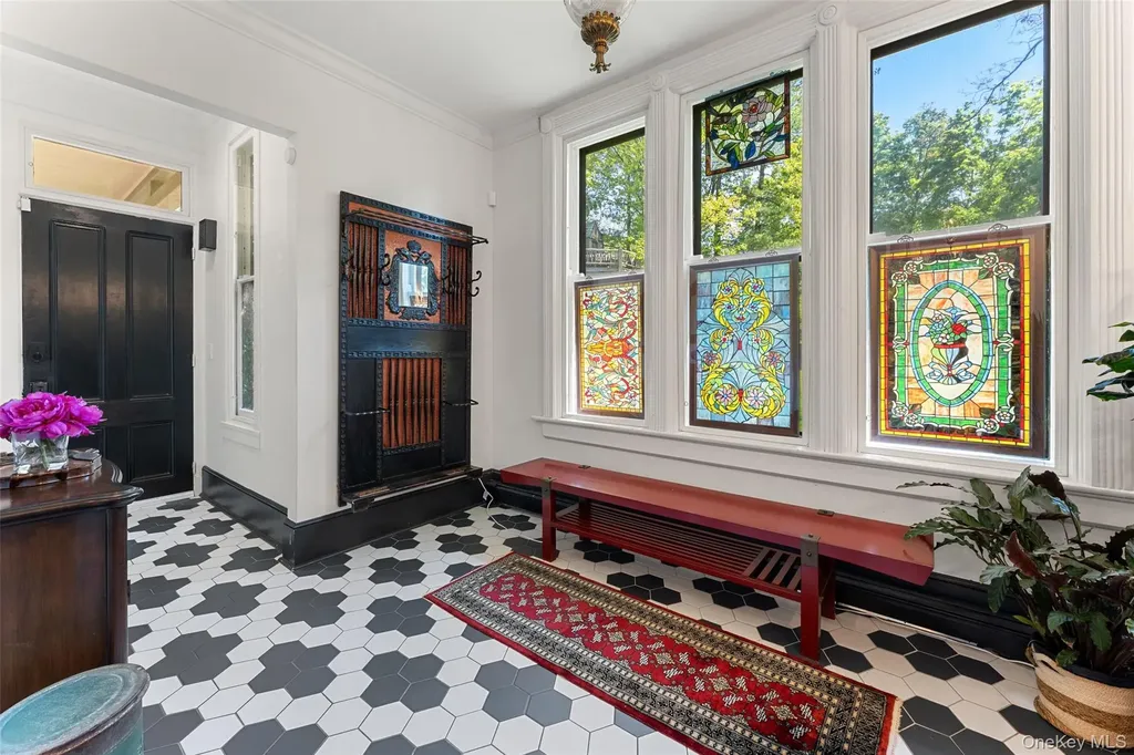 12C Clinton Avenue Dobbs Ferry NY 10522