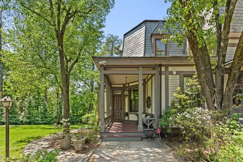 12C Clinton Avenue Dobbs Ferry NY 10522