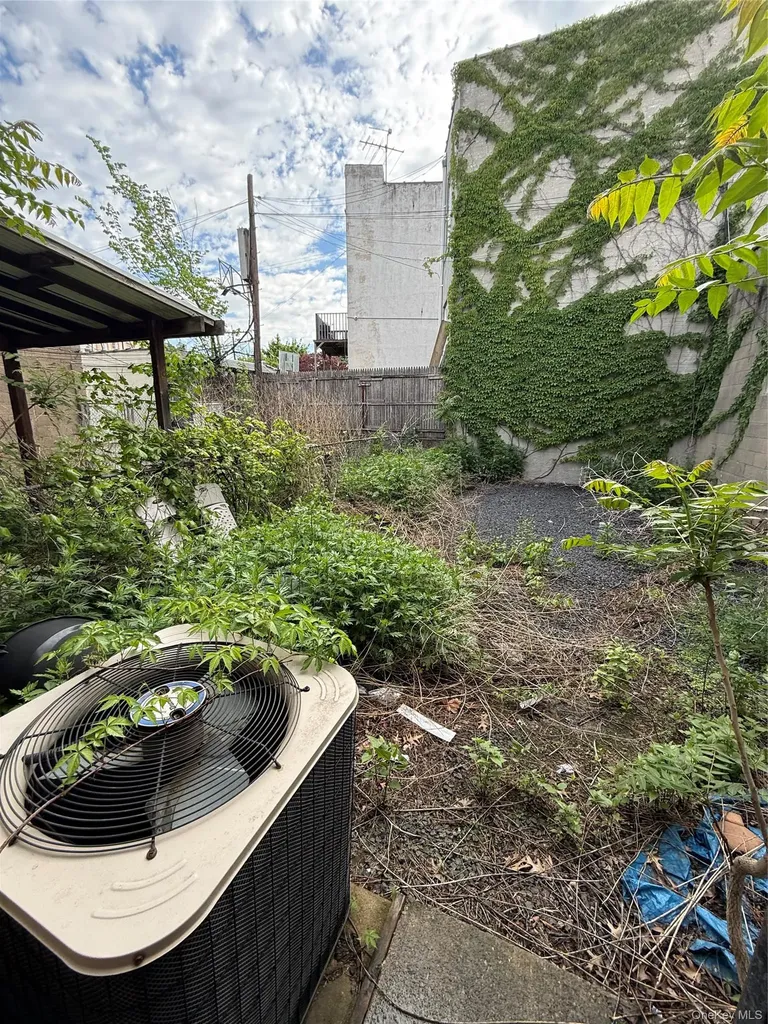 6073 Fresh Pond Road Maspeth NY 11378