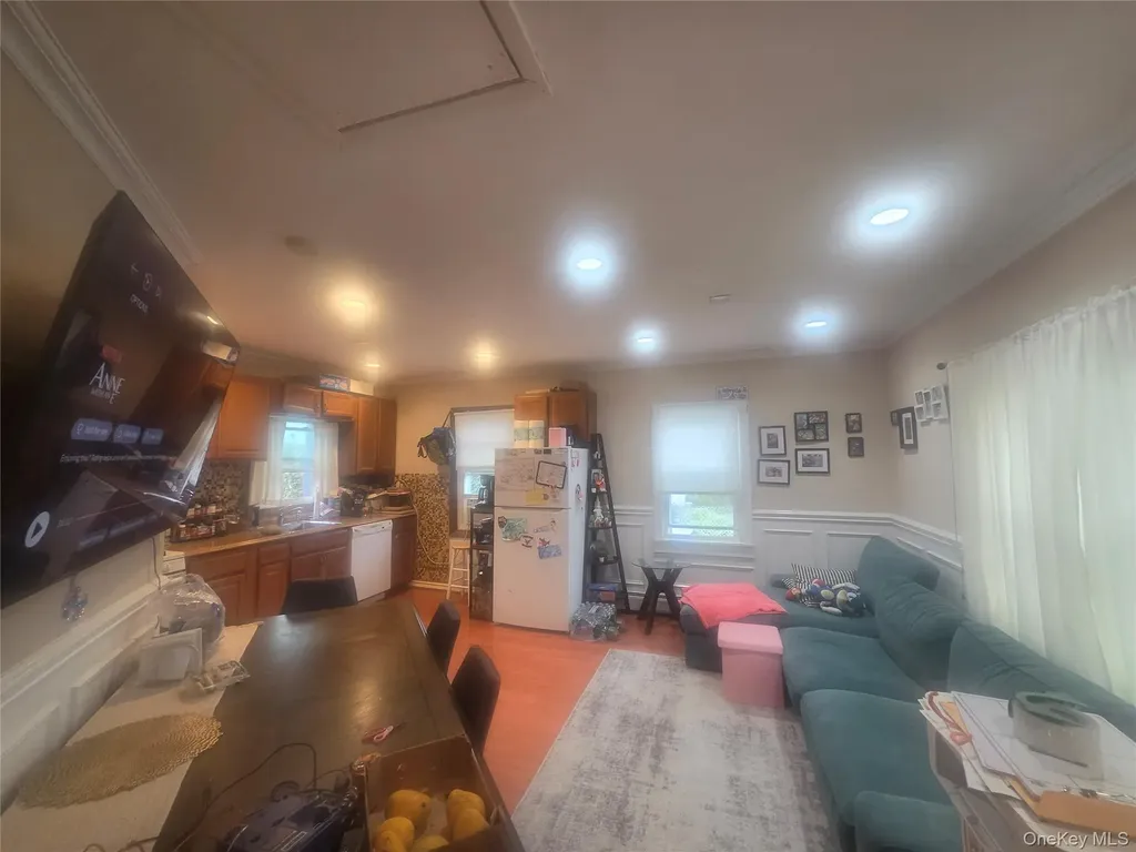 345 Boulder Street Ronkonkoma NY 11779