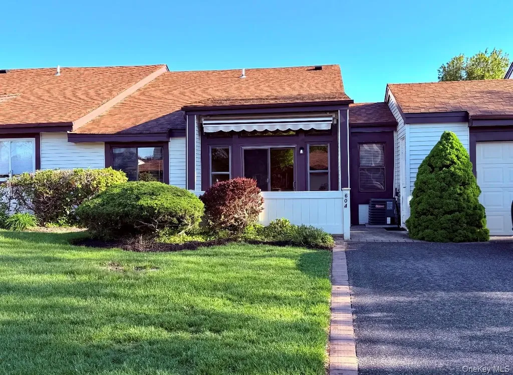 604 Gotham Drive Saint James NY 11780