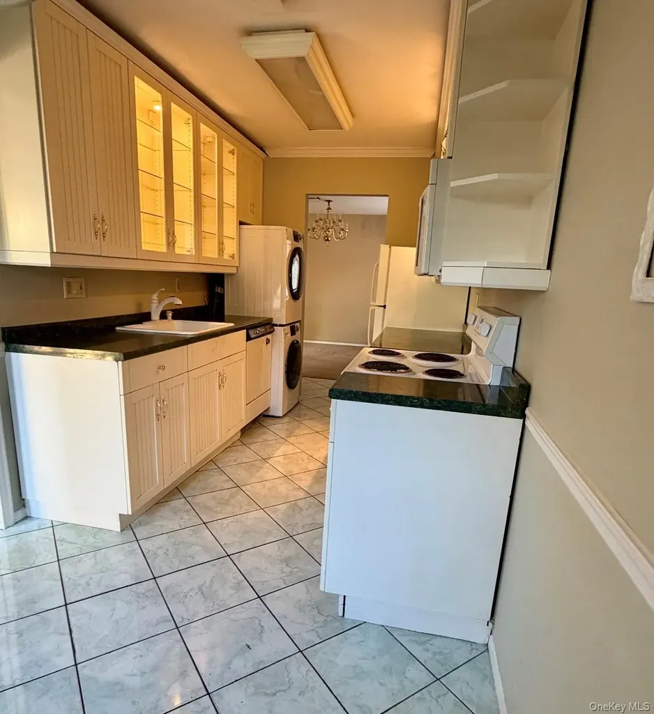 604 Gotham Drive Saint James NY 11780