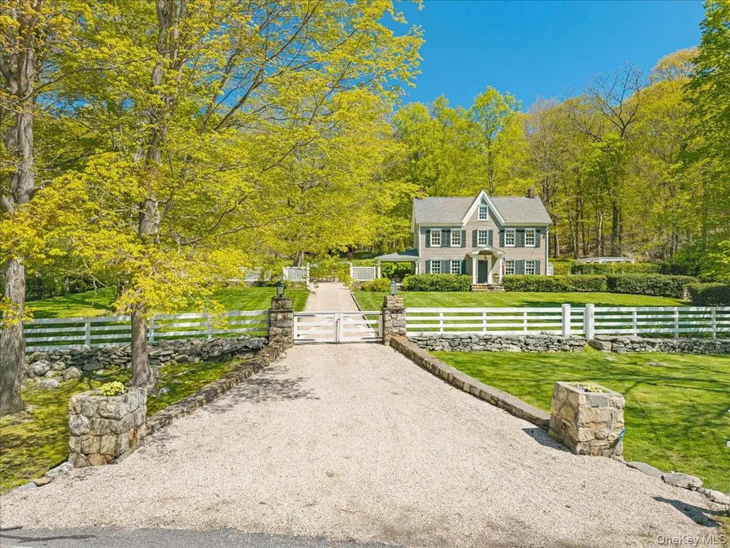 608 Farmers Mills Road Carmel NY 10512