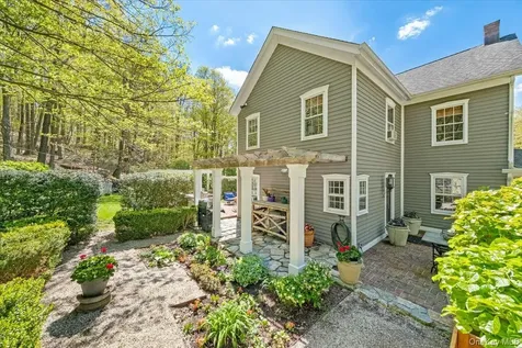608 Farmers Mills Road Carmel NY 10512