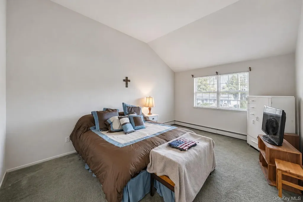 32 Prince Road Rocky Point NY 11778