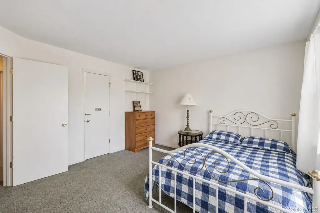 32 Prince Road Rocky Point NY 11778