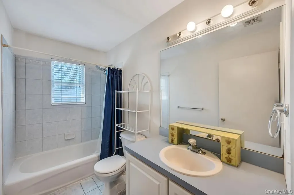 32 Prince Road Rocky Point NY 11778