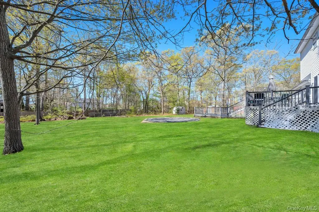 32 Prince Road Rocky Point NY 11778