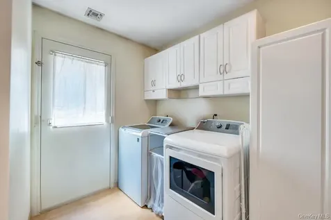 32 Prince Road Rocky Point NY 11778