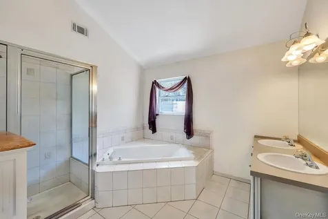 32 Prince Road Rocky Point NY 11778