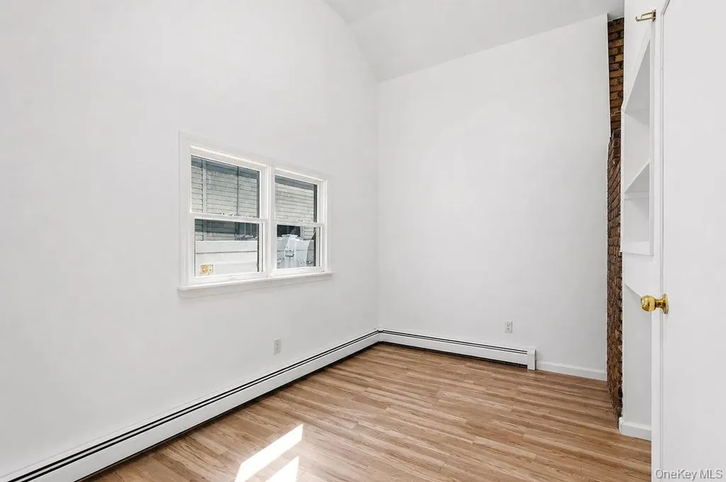 27 Jane Drive North Babylon NY 11703